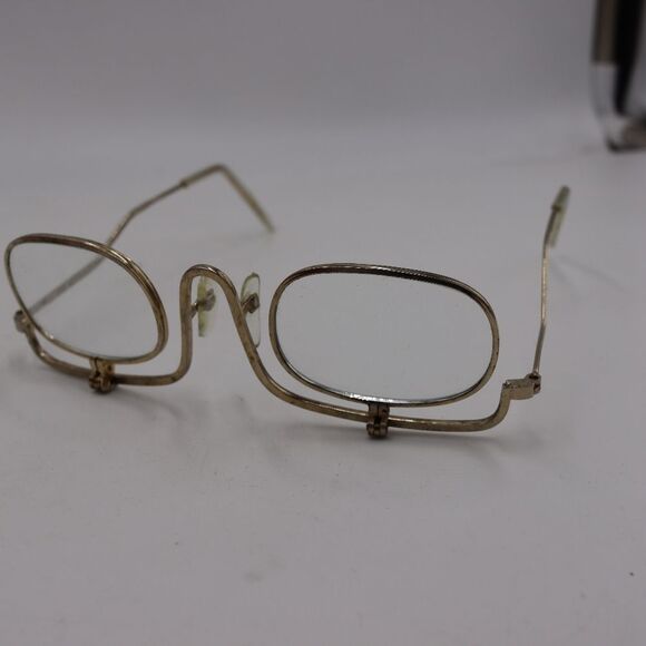 Vintage Gold Wire Fold Down Makeup Glasses Magnifying Spectacles - Picture 1 of 4